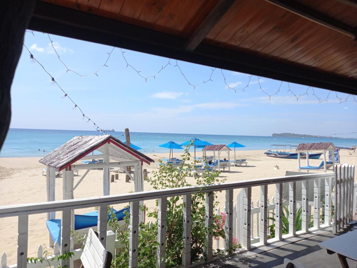 Blue Sand Beach Resort Trikunamalaja Zewnętrze zdjęcie