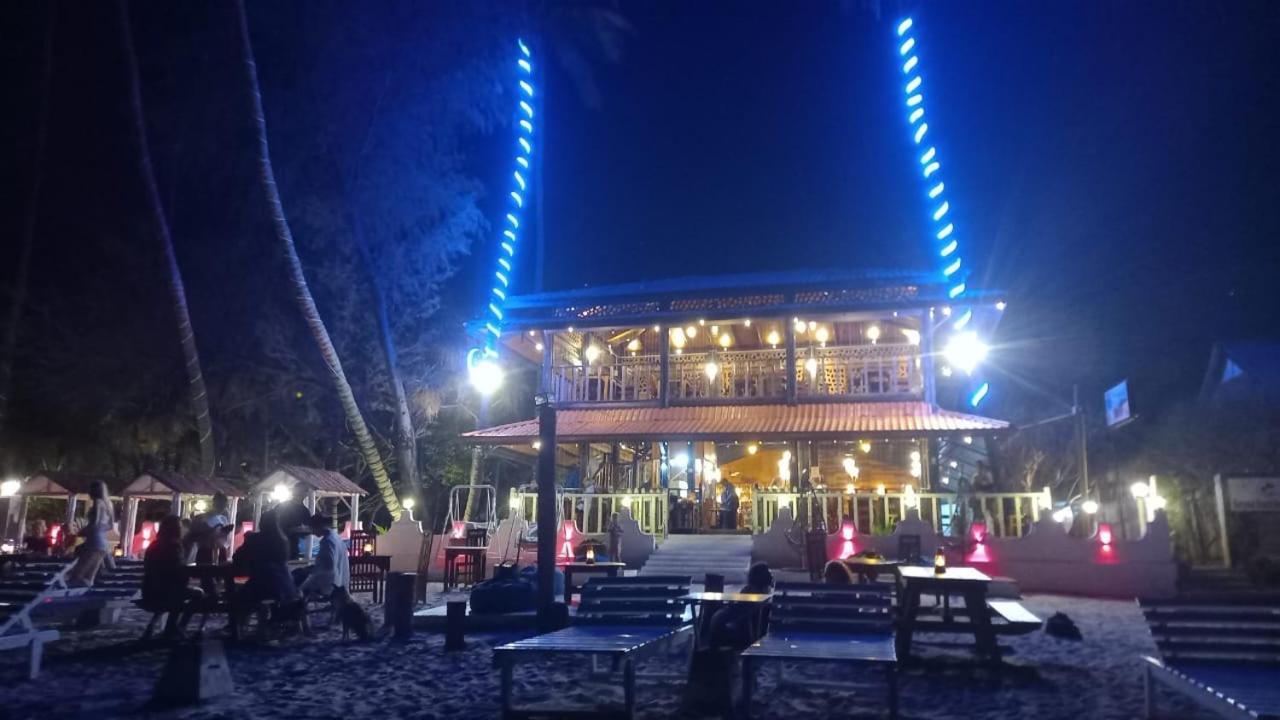 Blue Sand Beach Resort Trikunamalaja Zewnętrze zdjęcie